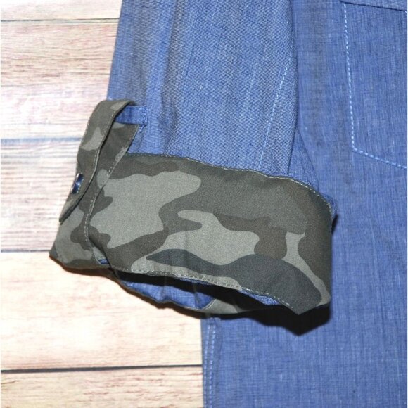 Sovereign Code Men's Blue Chambray Shirt Size M Roll Tab Camo Contrast Cuff - Picture 3 of 12